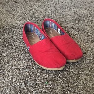 Red TOMS